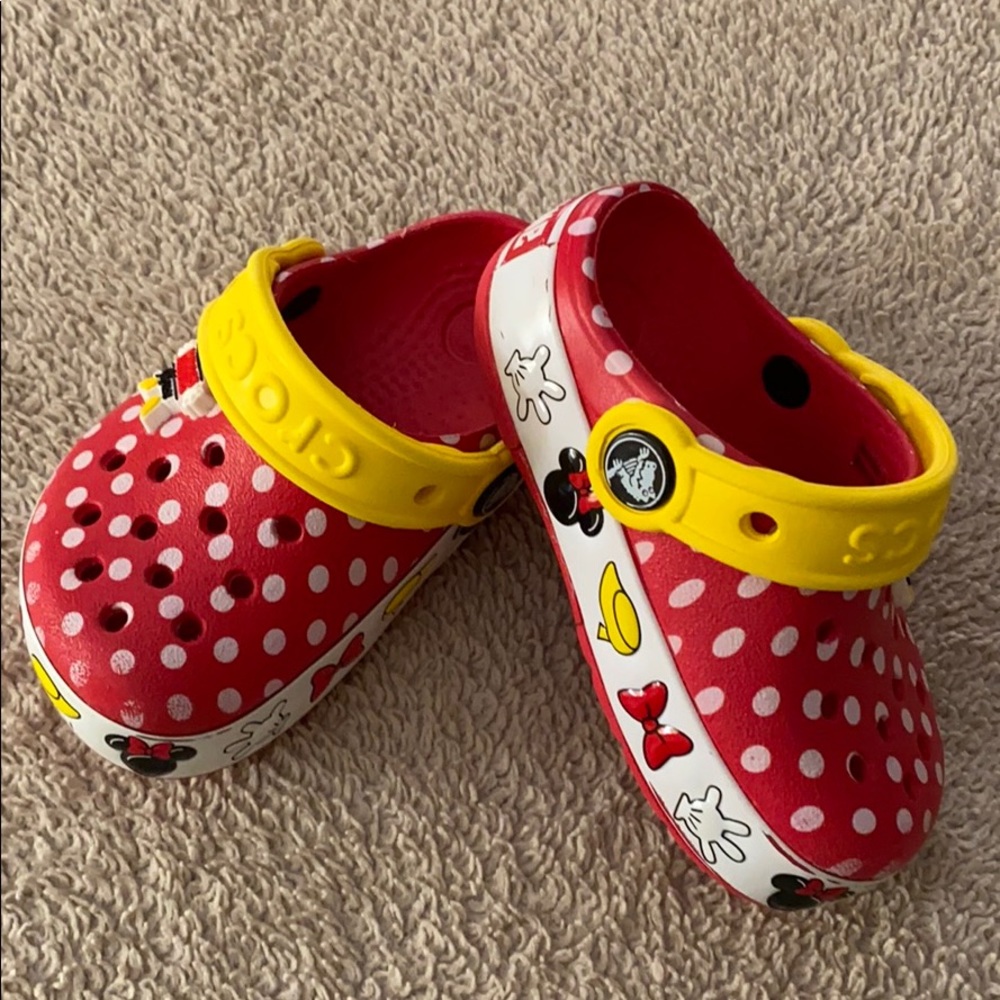 Baby crocs